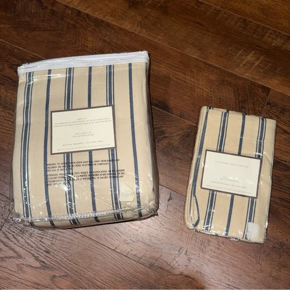Pottery Barn Courtney Stripe Duvet w Sham Full/Queen NWT - Picture 2 of 2